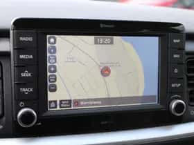 Kia Stonic (2019) thumbnail 8