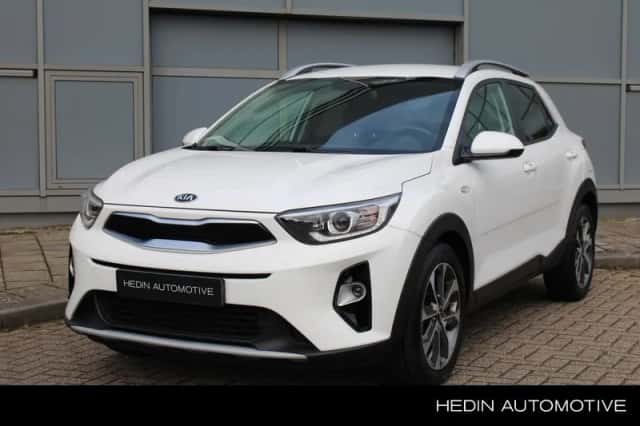 Kia Stonic (2020) thumbnail 1