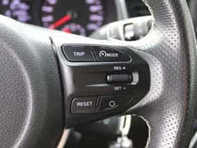 Kia Stonic (2020) thumbnail 12