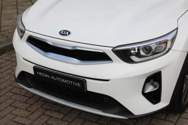 Kia Stonic (2020) thumbnail 16