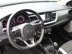 Kia Stonic (2020) thumbnail 7