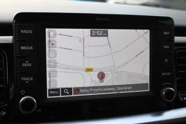 Kia Stonic (2020) thumbnail 9