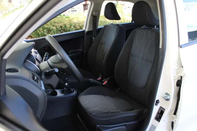 Kia Picanto (2016) thumbnail 5