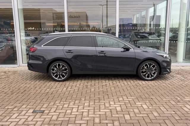 Kia Ceed Sportswagon (2025) thumbnail 4