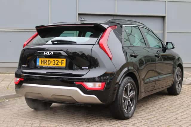 Kia Niro (2025) thumbnail 2