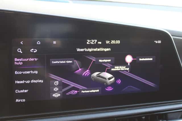 Kia Niro (2022) thumbnail 11