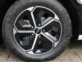 Kia Niro (2024) thumbnail 6