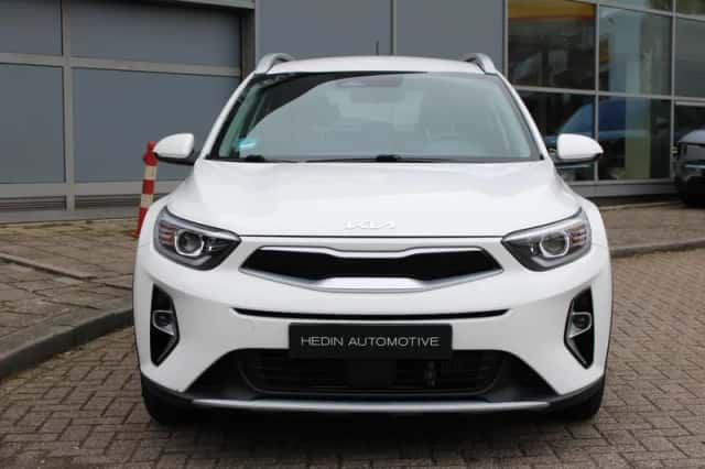 Kia Stonic (2022) thumbnail 12