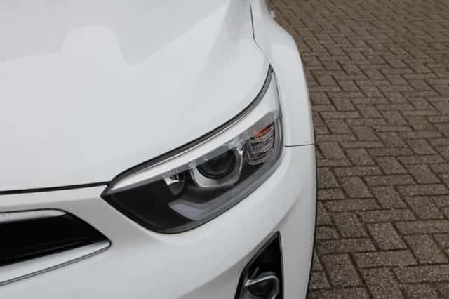 Kia Stonic (2022) thumbnail 5