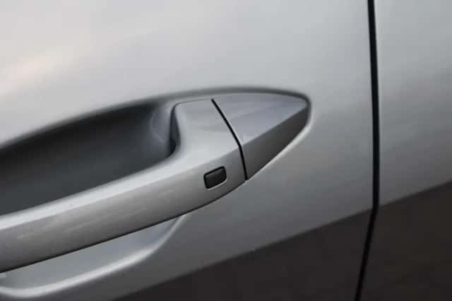 Kia Sportage (2024) thumbnail 6
