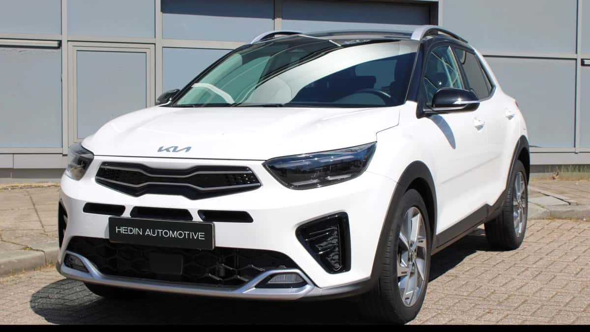 Kia Stonic (2023) — foto 1
