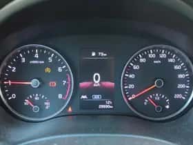 Kia Stonic (2023) thumbnail 5