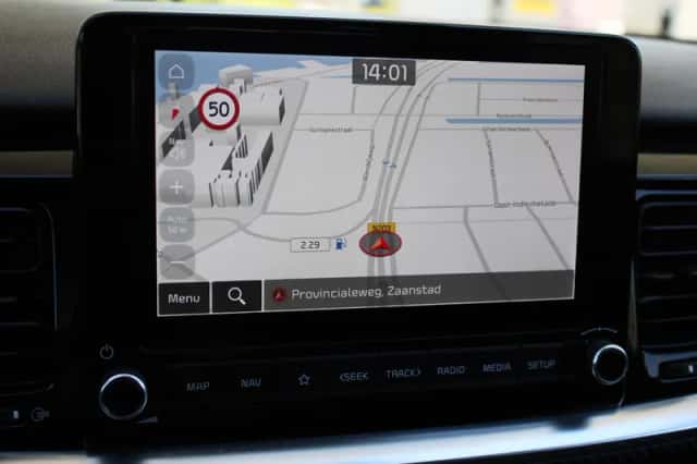 Kia Stonic (2023) thumbnail 9