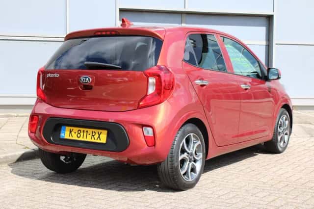 Kia Picanto (2021) thumbnail 2
