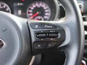 Kia Picanto (2021) thumbnail 13