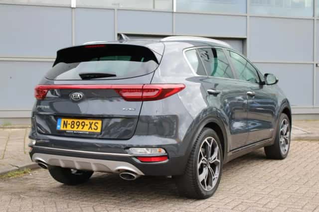 Kia Sportage (2021) thumbnail 2