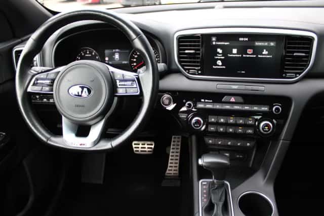 Kia Sportage (2021) thumbnail 3