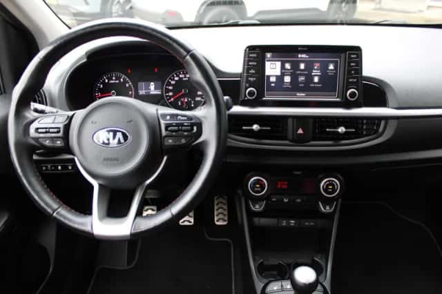 Kia Picanto (2017) thumbnail 3