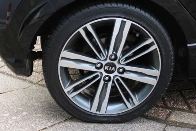 Kia Picanto (2017) thumbnail 5