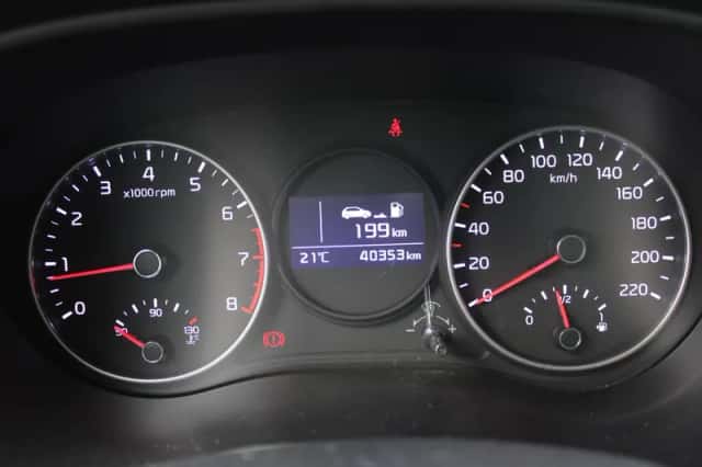 Kia Picanto (2017) thumbnail 6
