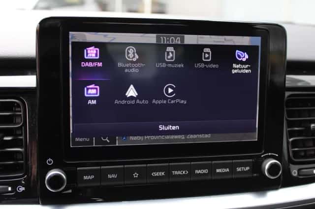 Kia Stonic (2021) thumbnail 11