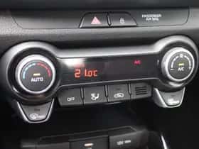 Kia Stonic (2021) thumbnail 13