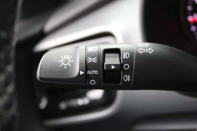 Kia Stonic (2021) thumbnail 19