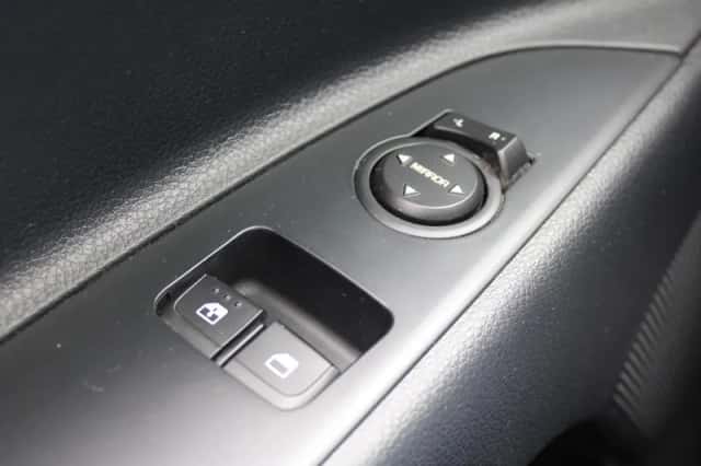 Kia Stonic (2021) thumbnail 20