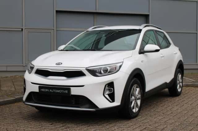 Kia Stonic (2021) thumbnail 26