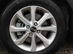 Kia Stonic (2021) thumbnail 6