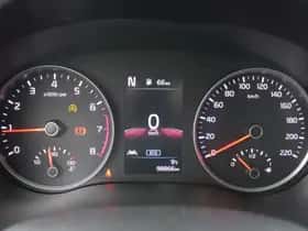 Kia Stonic (2021) thumbnail 8