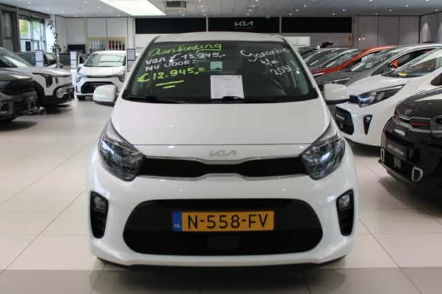 Kia Picanto (2021) thumbnail 2