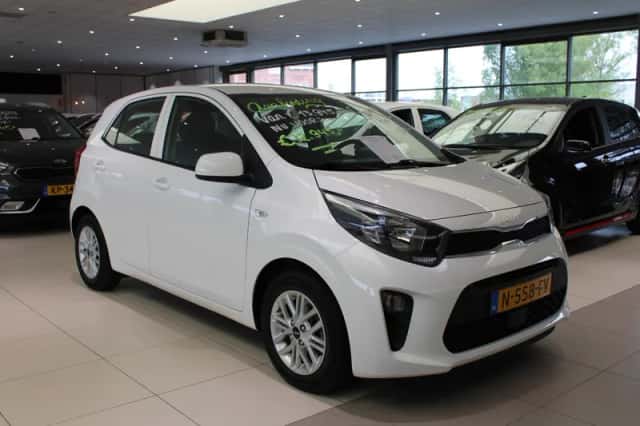 Kia Picanto (2021) thumbnail 3