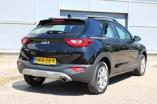Kia Stonic (2025) thumbnail 2