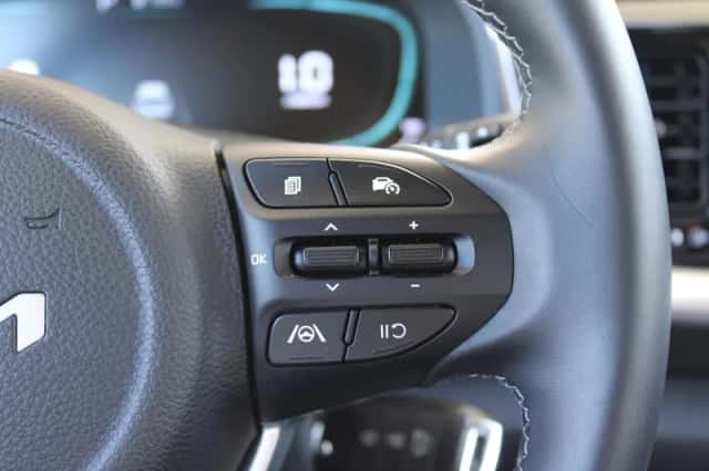 Kia Stonic (2025) thumbnail 14