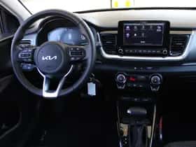 Kia Stonic (2025) thumbnail 3