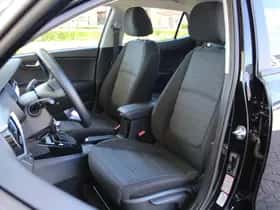 Kia Stonic (2025) thumbnail 4