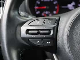 Kia Picanto (2018) thumbnail 15