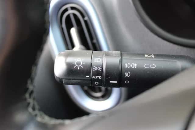 Kia Picanto (2018) thumbnail 16