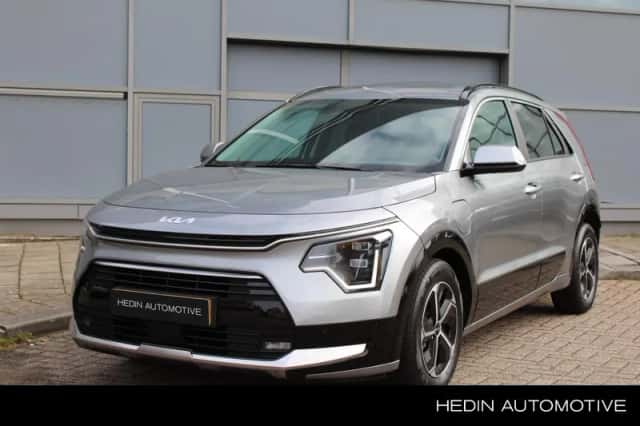 Kia Niro (2025) thumbnail 1