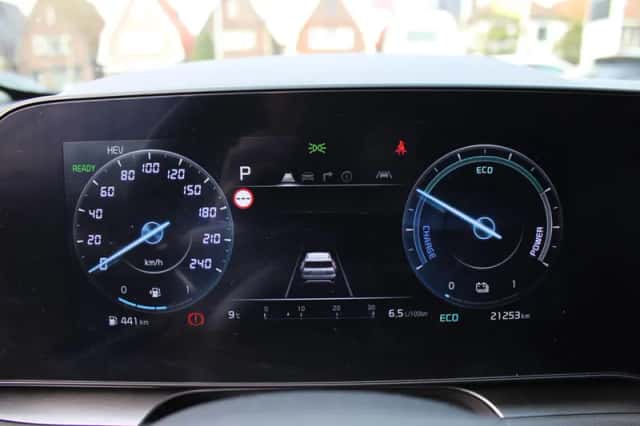 Kia Niro (2025) thumbnail 5