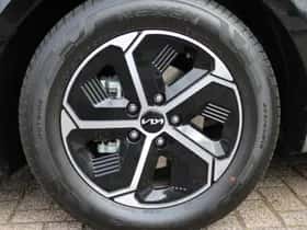 Kia Niro (2025) thumbnail 6