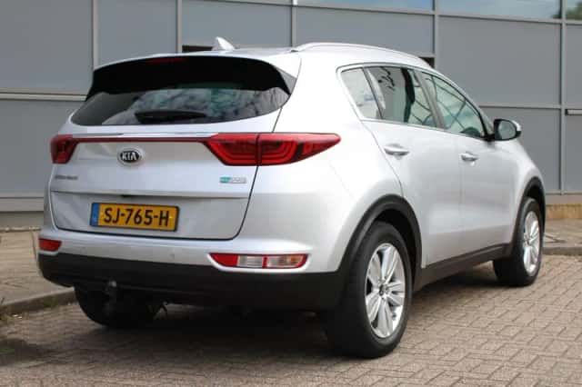 Kia Sportage (2018) thumbnail 2