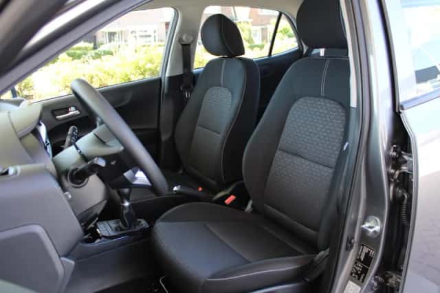 Kia Picanto (2021) thumbnail 4