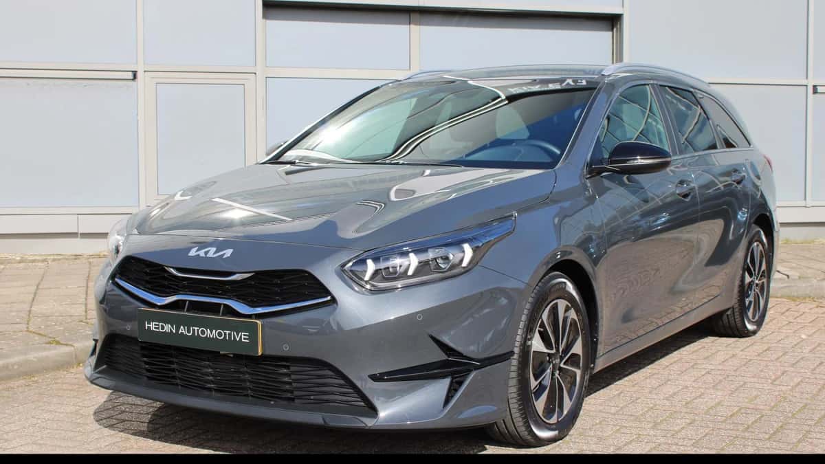 Kia Ceed Sportswagon (2025) — foto 1