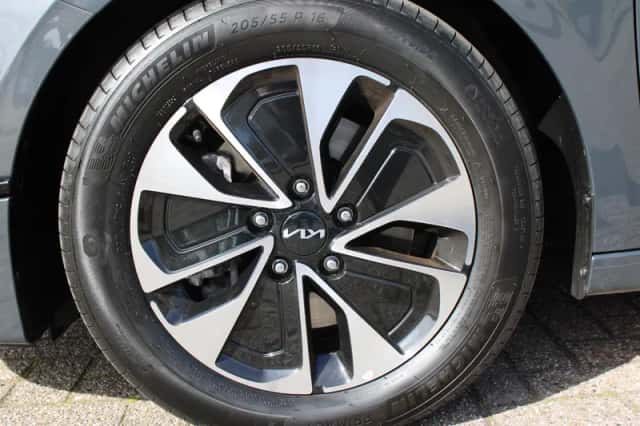 Kia Ceed Sportswagon (2025) thumbnail 5