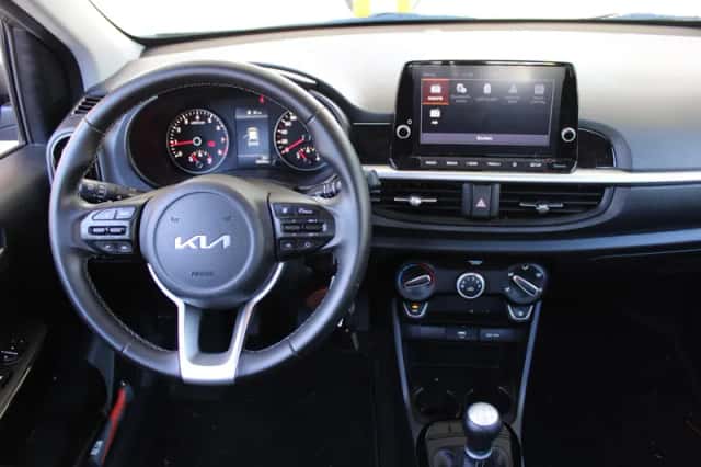 Kia Picanto (2022) thumbnail 3