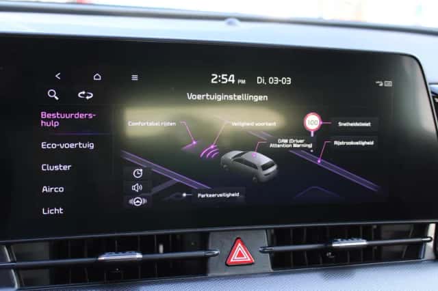 Kia Sportage (2023) thumbnail 10