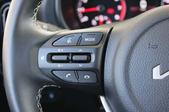 Kia Picanto (2024) thumbnail 13