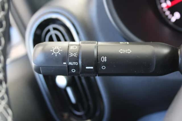 Kia Picanto (2024) thumbnail 18